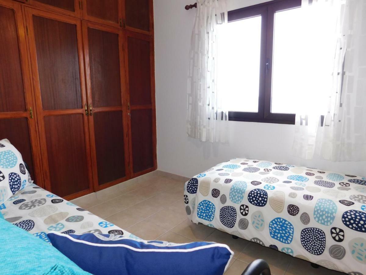 Villa El Roquito Ocean View à Tarajalejo Extérieur photo